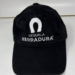 Black Embroidered Cap TEQUILA HERRADURA